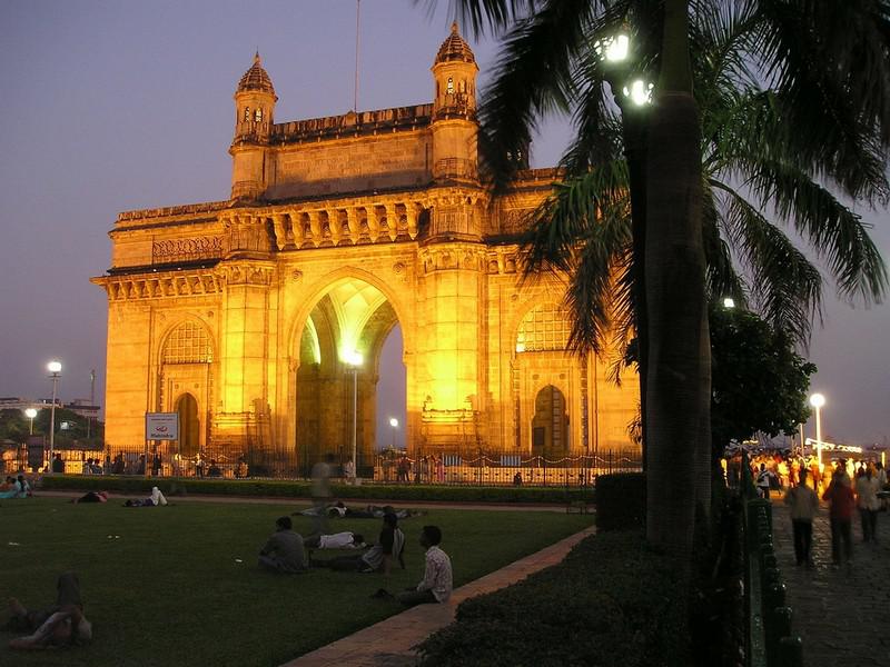 Top 5 Attractions and Things Not To Miss in Amazing Mumbai - Travel