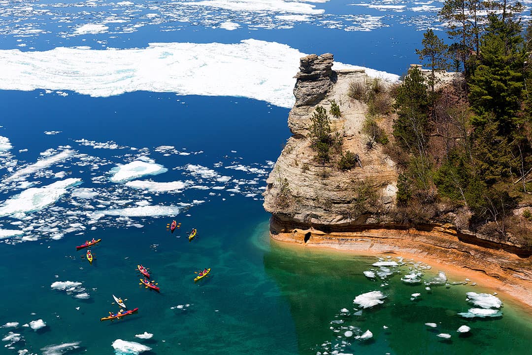 where to travel in february usa